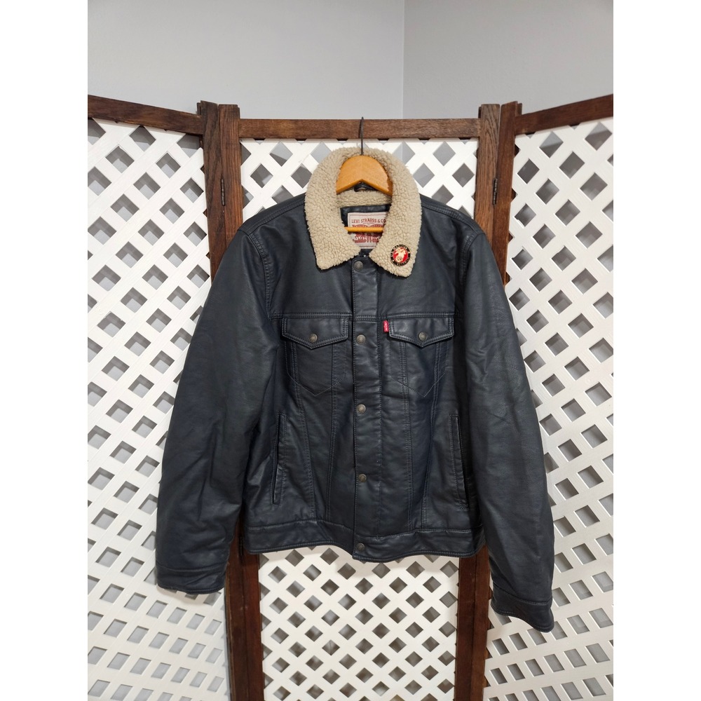 Levi's Men's Faux Leather Sherpa Lined Trucker Jacket Dark Navy Blue Size Medium
